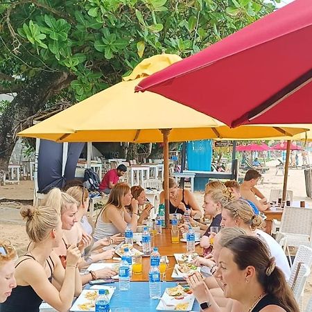 Fresh Wave Mirissa - Beach Front Екстериор снимка