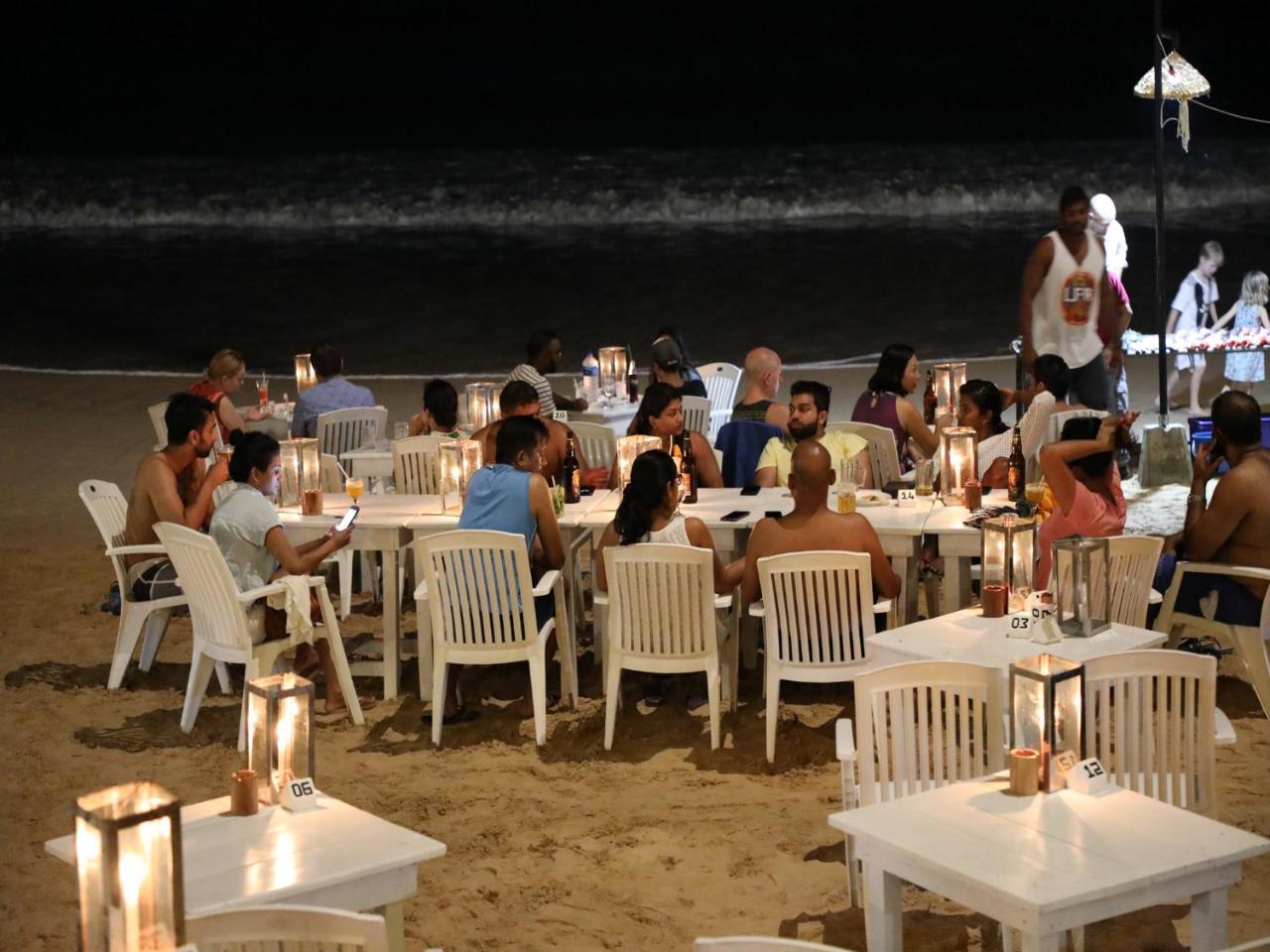 Fresh Wave Mirissa - Beach Front Екстериор снимка